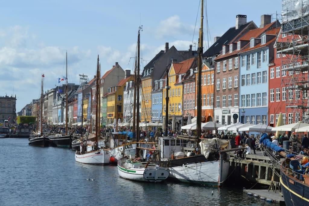 Chic In Vibrant Area By Canals Lejlighed