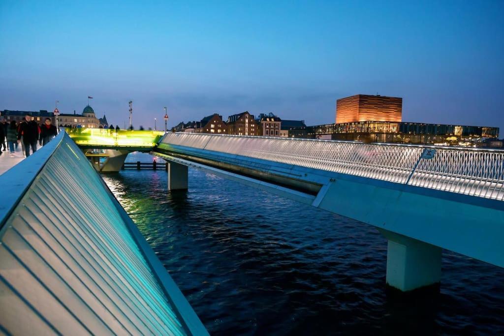 Lejlighed Chic In Vibrant Area By Canals